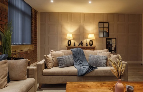 Bradford Apartment | B-Stylish 2-Bed Apartment