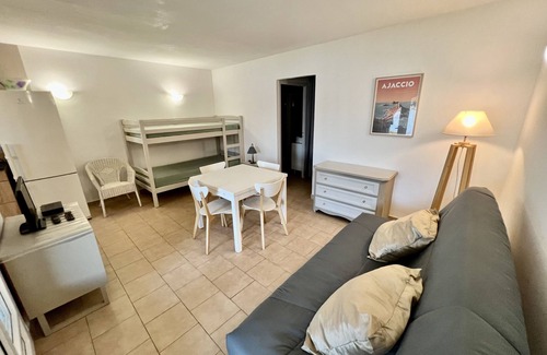 Calcatoggio Apartment | B2 Apartment sea and mountains view, Residence Padovani Marina, ground floor