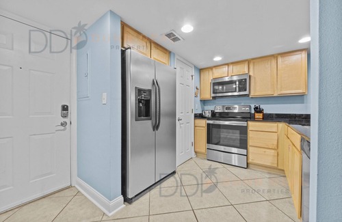 Biloxi Condo | B319 A short walk to the beach