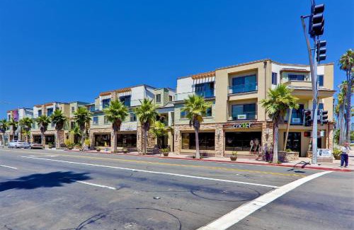 Crown Point Apartment | B5135 Pacific Blue Three