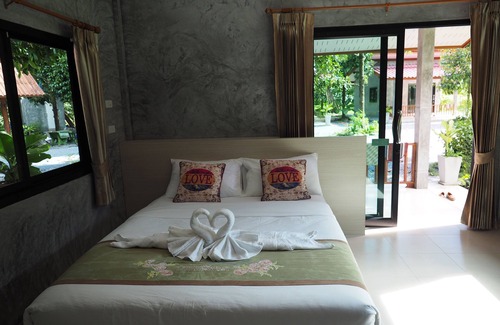 Kamlon House | Baan Keree Thara Khiri Wong