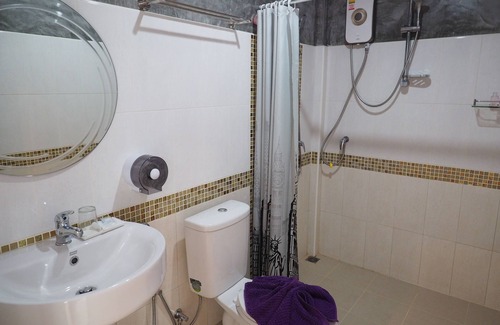 Kamlon House | Baan Keree Thara Khiri Wong