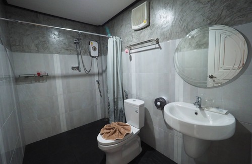 Kamlon House | Baan Keree Thara Khiri Wong