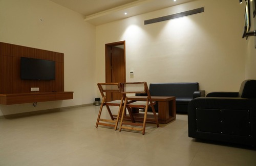 Nandurbar Hotel | Baba Resort