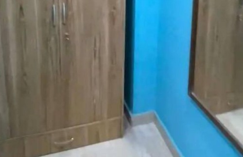 Gurugram Apartment | Babbu's Smart Residencies Blue Room