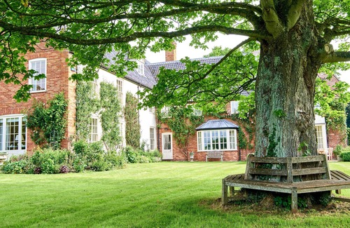 Fakenham House | Babies in travel cots not included in the capacity totals