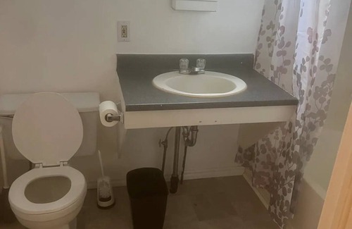Downtown Apartment | Bachelor, Centrally located