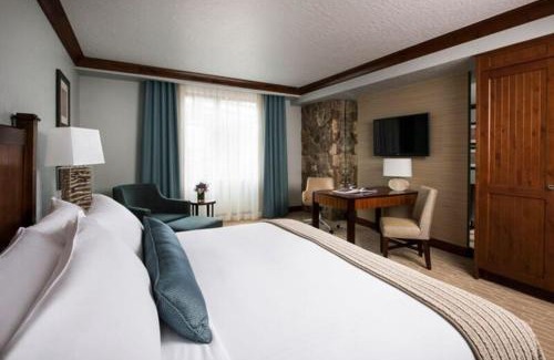 Avon Apartment | Bachelor Gulch Ritz-Carlton Hotel Room With Ski In, Ski Out Access, Hot Tub, And Full Service Spa