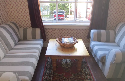 Municipality of Vlieland House | Back-in-time holiday house in the heart of Vlieland