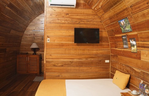 Cat Hai Hotel | Backpackers