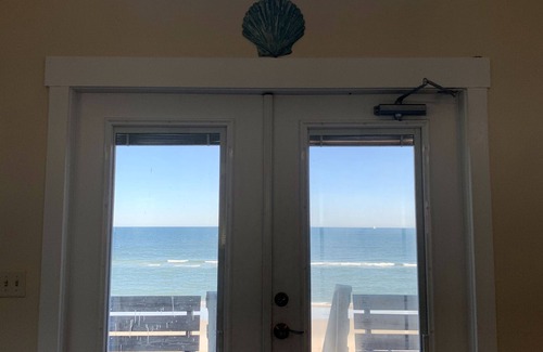 South Ponte Vedra Beach House | BACKYARD BEACH SLEEPS 10-PET FRIENDLY