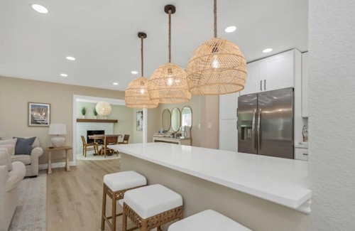 Seminole Villa | Backyard Oasis! Fully remodelled and professionally furnished! 4 min to beach!