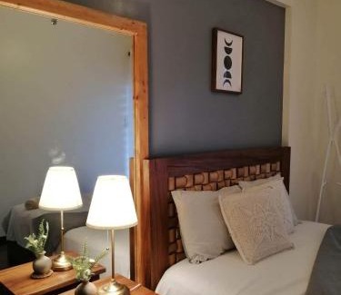 Baguio Apartment | Baguio Bristle Ridge 2BR Condo with balcony & wifi