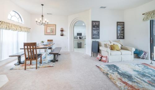 Legacy Park House | Bahama Sunset at White Rose Villas