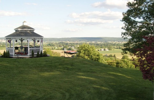 Kutztown Bed & Breakfast | Bailey's Room @ The Kennedy Manor