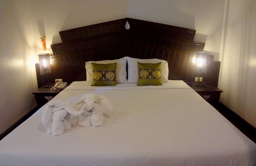 Chong Kham Hotel | Baiyoke Chalet Hotel