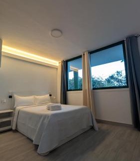 Valverde Apartment | Bajo Capital Con Terraza y Aparcamiento Privado