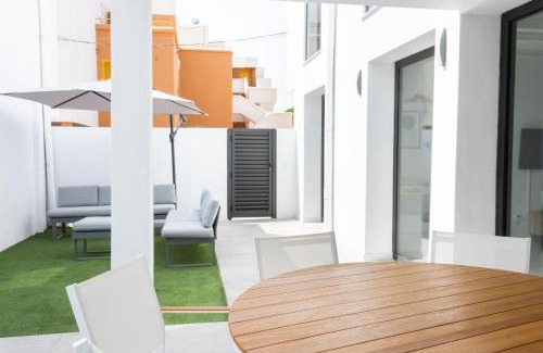 Vista de los Angeles-Rumina Apartment | Bajo con patio, Calle Cañada Aguilar 10