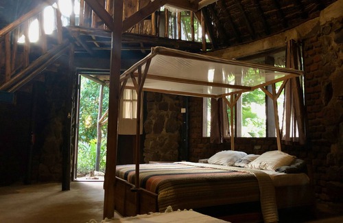 Mloka Cabin | Baker & Sons Safari Company