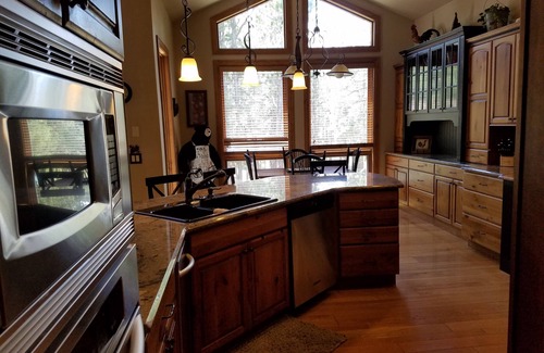 Colorado Springs House | Bakers Dozen Family-Sized Home close to Academy