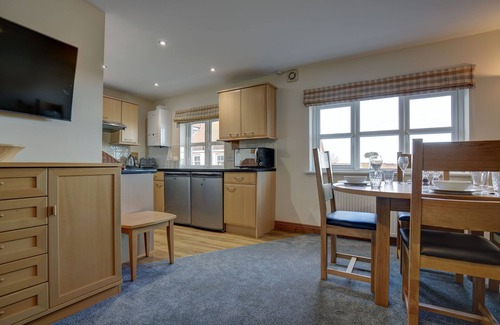 Wells-next-the-Sea Cottage | Bakers Yard - a self catering cottage that sleeps 6 guests in 2 bedrooms
