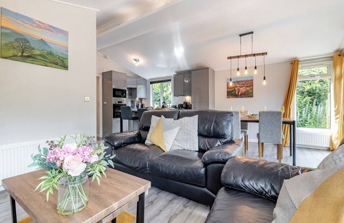 Longnor Ski Chalet | Bakewell Deluxe Lodge Pet Friendly