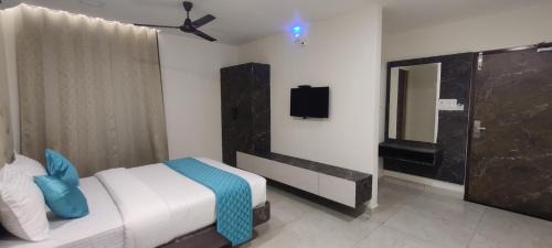 Velankanni Hotel | Balaji residency velankanni
