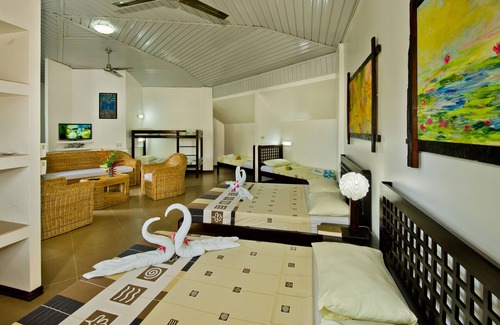 San Pedro Hotel | Balay Tuko Garden Inn