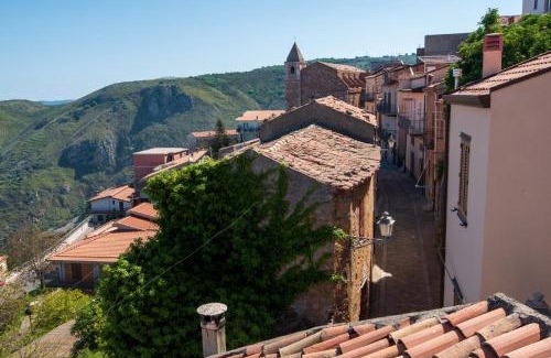 San Marco d'Alunzio Apartment | Balcone Crimaldi