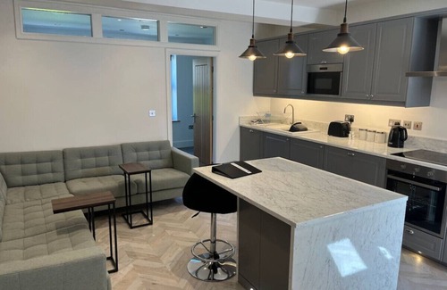 Windermere Condo | Balcony and free access to pool &gym health club
