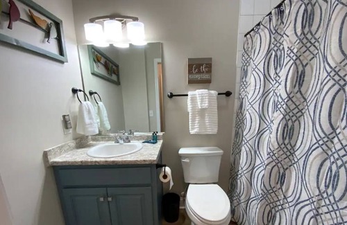 Statesboro Apartment | Balcony on Main #11