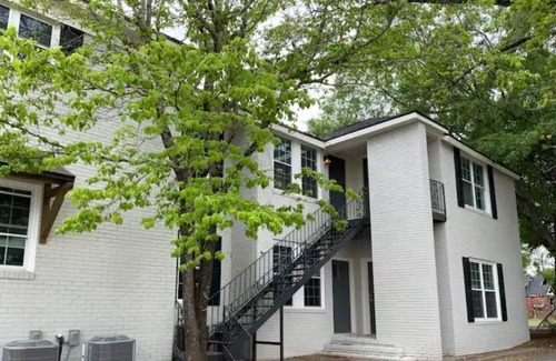 Statesboro Apartment | Balcony on Main #11