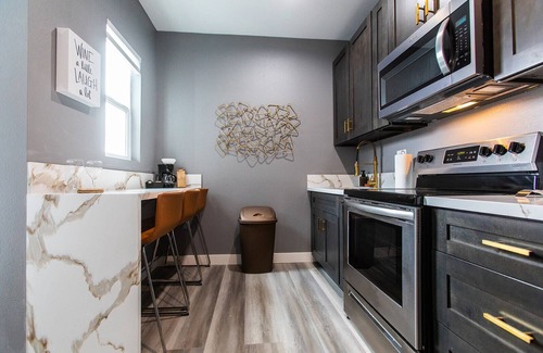 Mission Valley Apartment | Balcony-Studio-W/D-Walk-to-Restaurants&Park