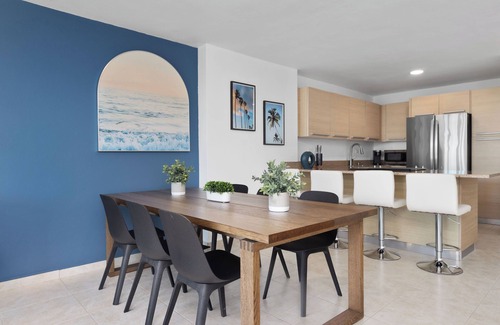 Herreras Apartment | Balcony With Views | Nice Pool | Beach Access