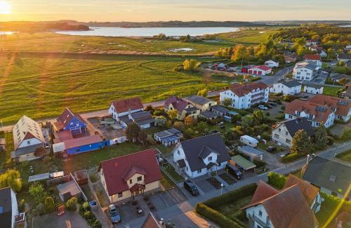Thiessow Apartment | Balkon mit Meerblick, gratis Nutzung vom AHOI Erlebnisbad und Sauna in Sellin - Haus De niege Wech FeWo 04