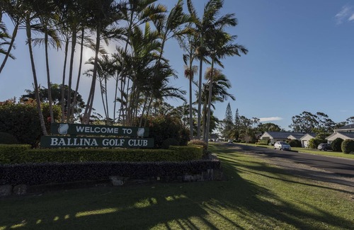 East Ballina House | Ballina Golf Unit - located at East Ballina