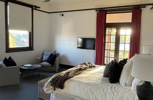 Ballina Hotel | Ballina Manor Boutique Hotel
