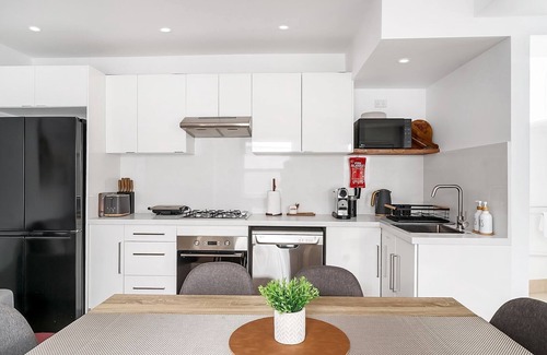 Balmain House | Balmain Beauty with Spacious Garden