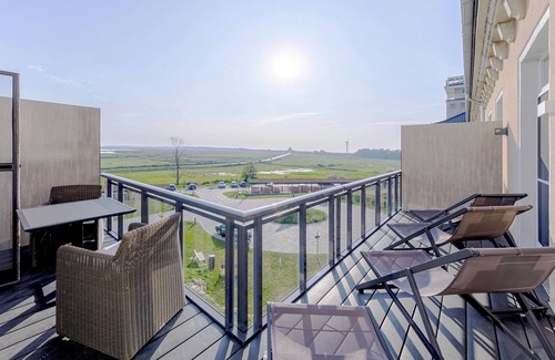 Ostseebad Wustrow Apartment | Baltic Sea lounge apartment with infrared cabin, corner balcony and fantastic view