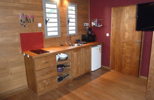 Entre-Deux House | bamboo bungalows (DROP)