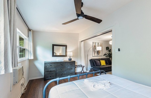 South Lamar House | Bamboo Oasis Unit 2