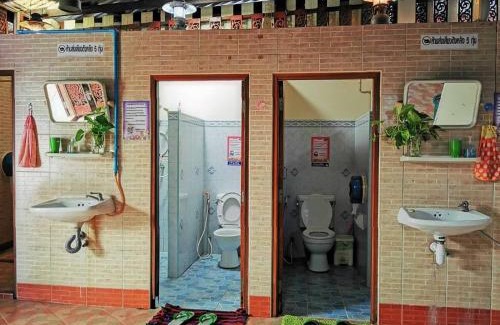 Amphawa House | Ban Mae Arom