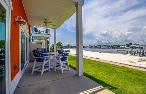 Sunset Pass House | Banana Bay 13912 By Pkrm