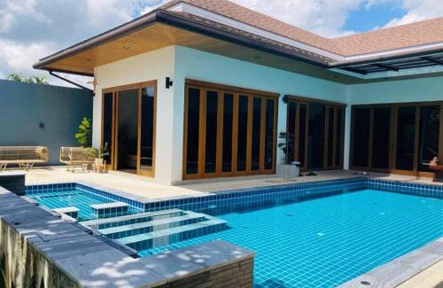 Krabi Villa | Banburi Villa - 5 Bedroom Private Pool Villa
