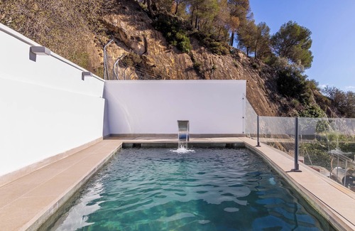 Carratraca Apartment | BANDERAS & SPA HIDROMASSAGE LUNA(CAMINITO DEL REY/MASSAGE ON REQUEST)