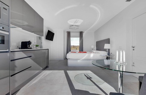 Carratraca Apartment | BANDERAS & SPA STUDIO HYDROMASSAGE+JACUZZI (CAMINITO DEL REY/OPTIONAL MASSAGE)