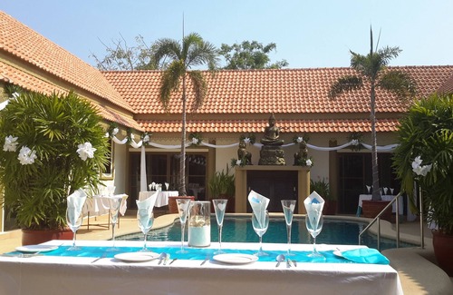 Bang Sare Villa | Bang sare 7 bed pool villa sleeps 20 near all attractions
