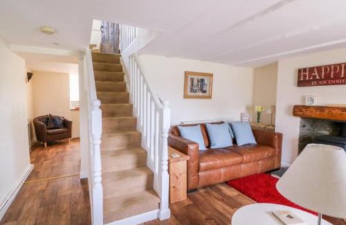 Newcastle Emlyn House | Bank House