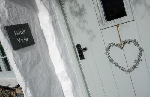 Chapel Stile House | Bank View