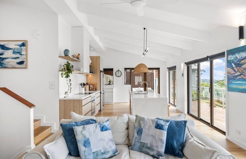 Mollymook House | Banksia Beach House - Your Resort Style Coastal Retreat